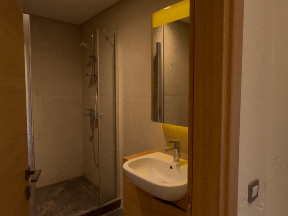 KÖY 1.Etap’ta 3+1 Kiralık Teras Dubleks Daireler