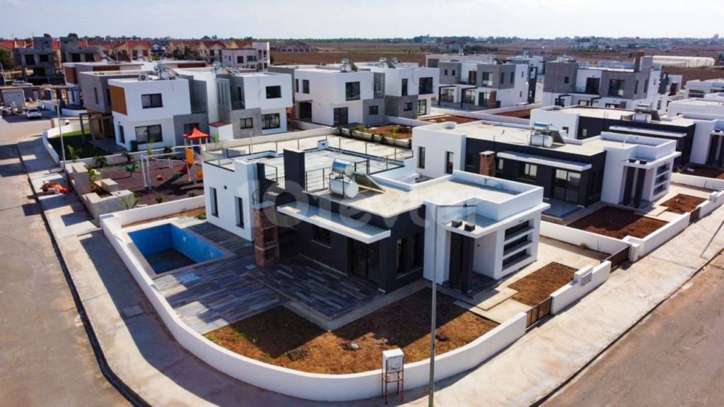 Zekeriyaköy'de En İyi Satılık Villa